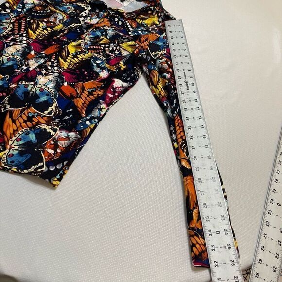 BCBG Maxazria Butterfly Button Up Shirt Size Medium - Picture 7 of 11